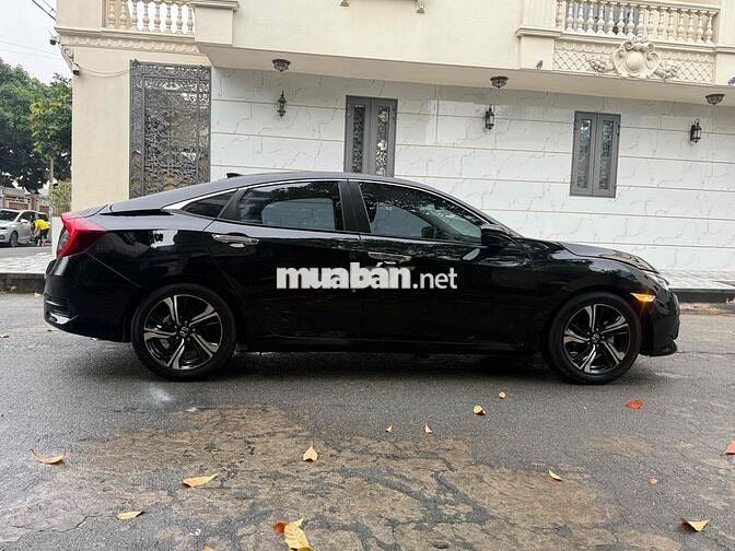 Honda Civic 2017 1.5 L - 32000 km