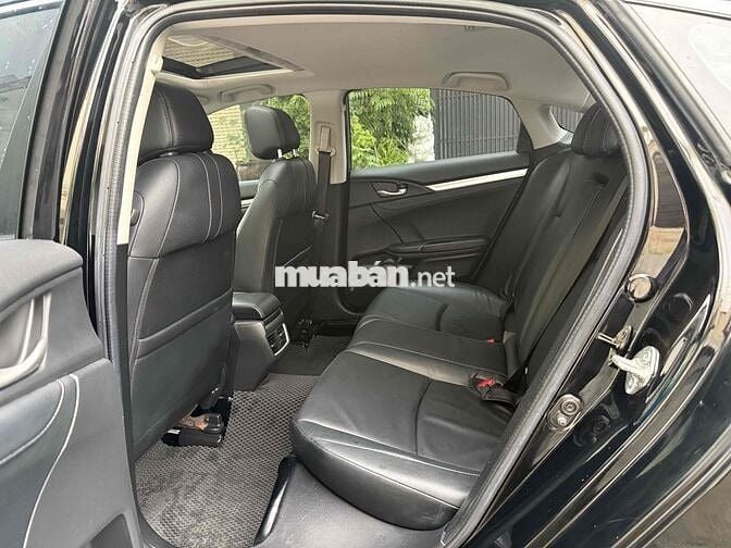 Honda Civic 2017 1.5 L - 32000 km