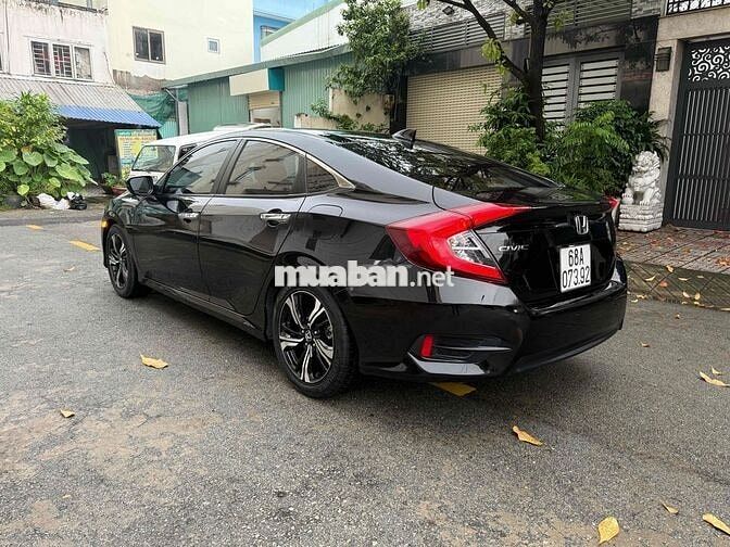 Honda Civic 2017 1.5 L - 32000 km
