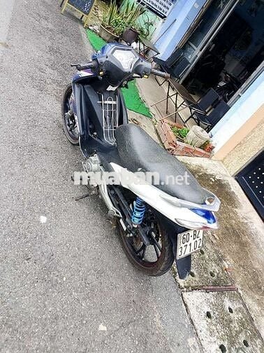 Axelo đời cao....thanh lý