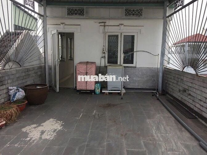 Phòng trọ có nội thất khu vực trung tâm thuận tiện đi lại