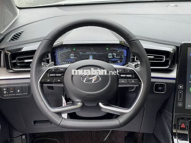 Hyundai Custin Cao Cấp 2.0T 2023 Cực Đẹp Như Mới