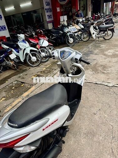🟢🟢 Vision trắng đen đký 2012 xe đẹp có trả gõp
