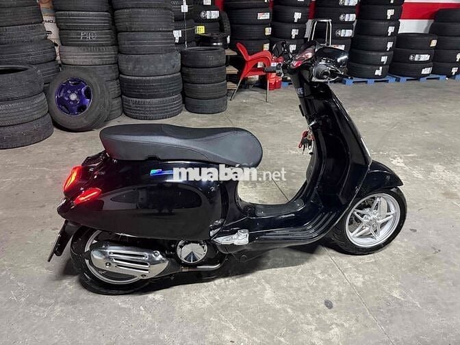 vespa Sprint 2020 đen chính chủ