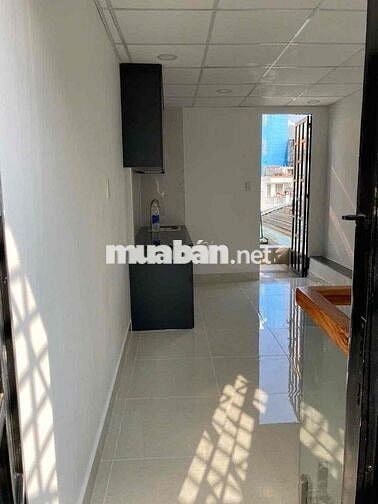 NGUYÊN CĂN QUẬN 1 - CÓ VỈA HÈ - KD TỰ DO