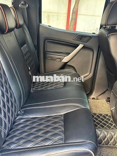 Ford Ranger XLS 2.2AT 4x2 sx 2021 màu đen đẹp