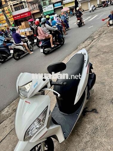 🟢🟢 Vision trắng đen đký 2012 xe đẹp có trả gõp