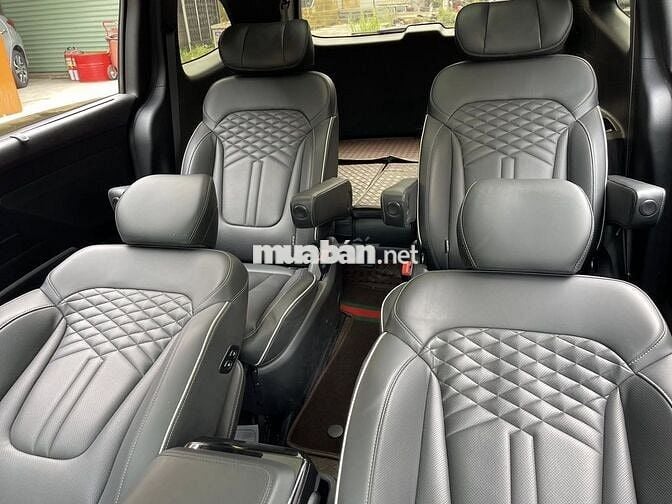 Hyundai Custin Cao Cấp 2.0T 2023 Cực Đẹp Như Mới