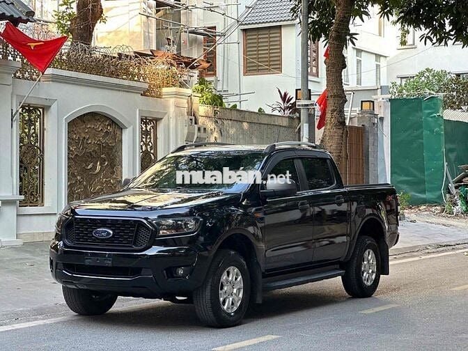 Ford Ranger XLS 2.2AT 4x2 sx 2021 màu đen đẹp