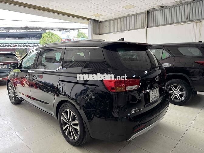 Kia Sedona 2018 bản Full máy dầu