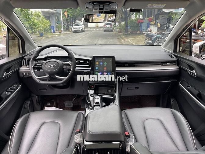 Hyundai Custin Cao Cấp 2.0T 2023 Cực Đẹp Như Mới