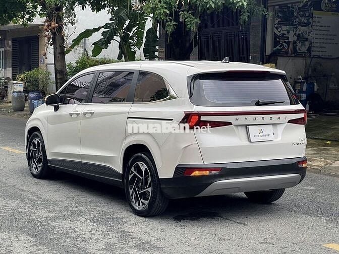 Hyundai Custin Cao Cấp 2.0T 2023 Cực Đẹp Như Mới