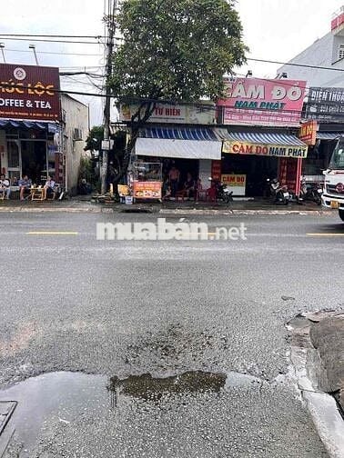 nhà cấp 4 .Lô góc  3 mặt tiền An Bình Dĩ An , 53.4m2 . 3.3 tỷ