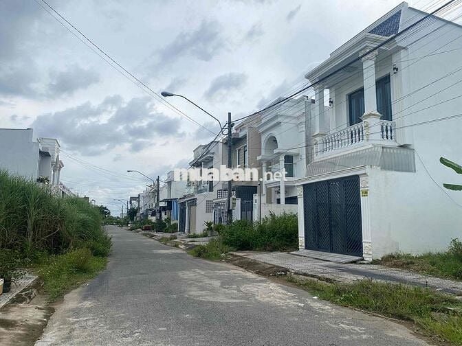 GIÁ TỐT BÁN GẤP NỀN THỔ MINH LINH