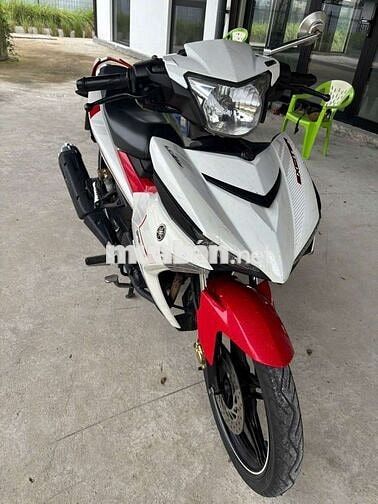 Xe máy Yamaha Exciter 2016 màu trắng đỏ
