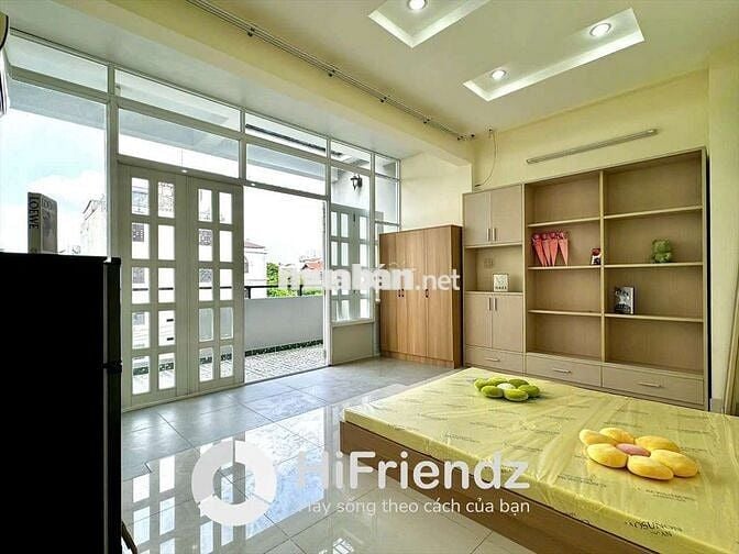 SANG NHÀ CHDV TRUNG SƠN 1H-1T-3L THANG BỘ 1MB-7P-8WC HIỆN FULL KHÁCH