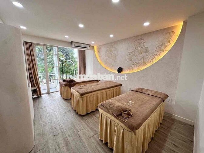 Giá siêu rẻ bán nhà 2 mặt tiền 4m 4tầng giá 28tỷ Tân Định Quận 1