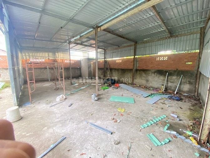 Nhà xưởng cho thuê nhị bình hóc môn , DT: 240m2 , giá 7tr/th