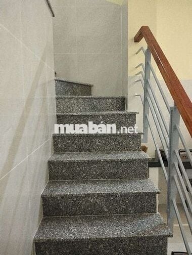 Nhà nguyên căn , mới xây dựng , 5 phòng ngủ ,3wc