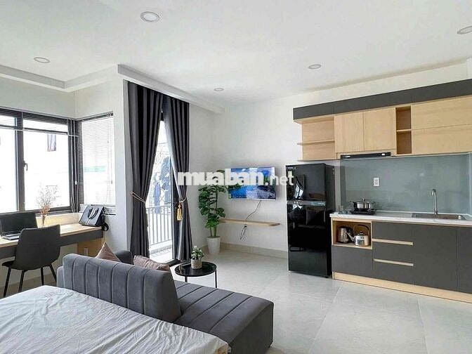 CĂN HỘ CAO CẤP BAN CÔNG XỊN XÒ THANG MÁY ngay LÊ VĂN SỸ