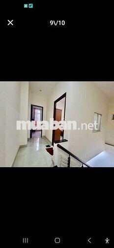 Bán nhà 2 tầng ngập sâu nhất là đến mắt ....