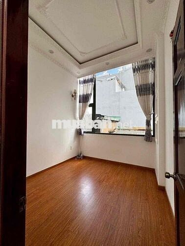 Nhà lầu mới 2 phòng 2 máy lạnh hẻm Bà Huyện Thanh Quan