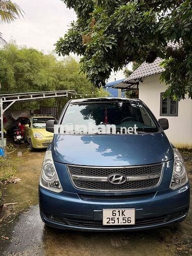 Hyundai Starex 2009 2.5D MT - 150000 km