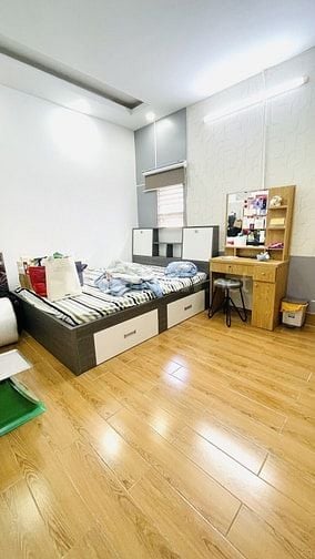 GẤP BÁN PHÚ NHUẬN- HẺM XE HƠI VÀO NHÀ- 50m2(4,5x11)- 4 TẦNG- 10,8 TỶ