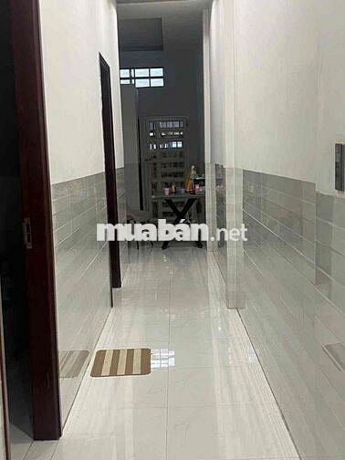 Nhà Hẻm 11 ĐKTW 2phòng ngủ mới