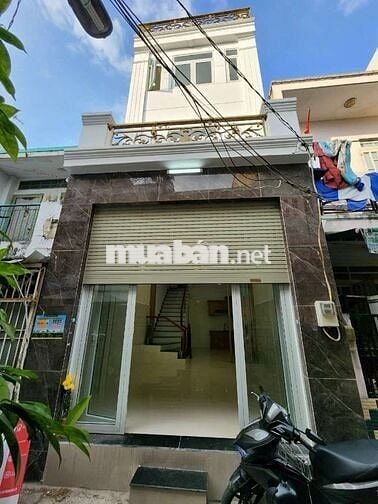 Bình Tân - bán nhà 4 tầng 3PN, 3Wc ,36m2 đường chiến lược- 4 tỷ 8