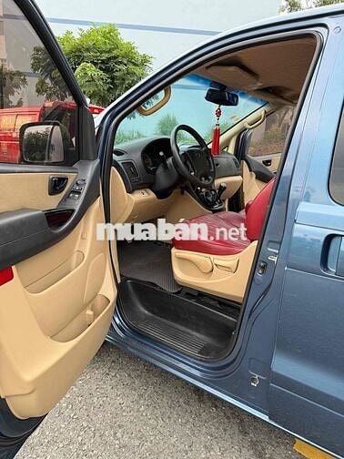 Hyundai Starex 2009 2.5D MT - 150000 km