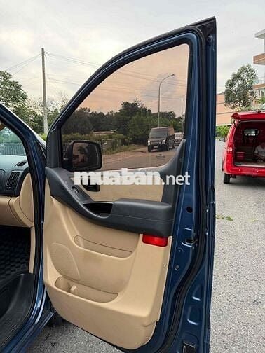 Hyundai Starex 2009 2.5D MT - 150000 km