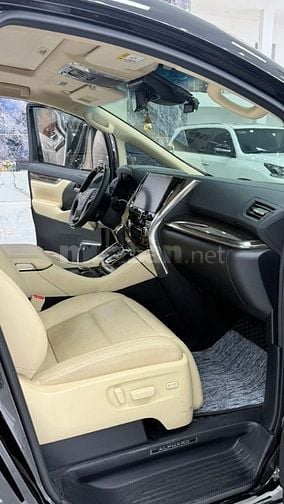 Bán Toyota Alphard sản xuất 2022, lăn bánh 2 vạn km, full lịch sử hãng