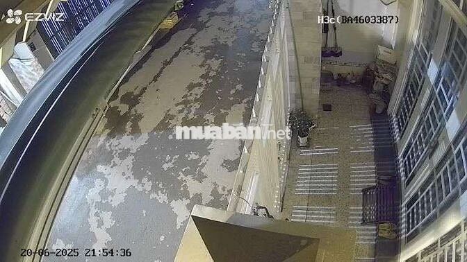 Nhà 37,4  xây 1 trệt, 1 lửng ,1 lầu đã có sổ hoàn công hẻm xe tải lớn