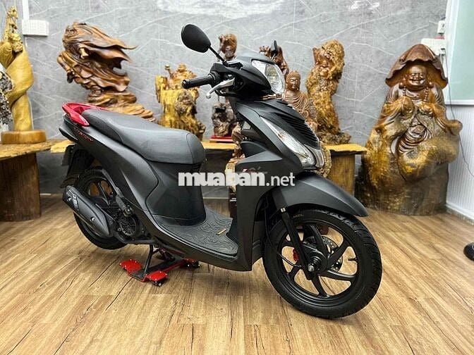 👉Vision 2016 biển SG dàn áo đẹp, máy móc êm ái