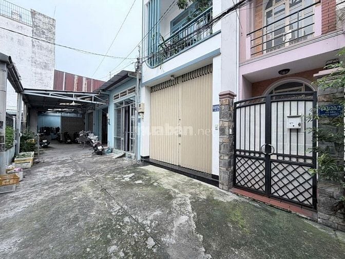 Nhà HXH 143 Gò Dầu - ngay ngã tư Gò Dầu / Tân Quý