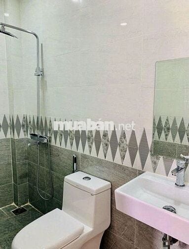 Cần cho thuê nhà Mặt Tiền Bà Hạt P.8 Q.10