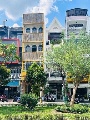 BÁN NHÀ MT PHAN XÍCH LONG-BÌNH THẠNH (4X20m) 80m2, VUÔNG VỨC, 33 tỷ