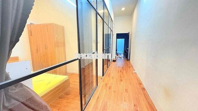 CHO THUÊ 2PN ĐẦY ĐỦ TIỆN NGHI MẶT TIỀN TÔN ĐẢN CẠNH ĐH LUẬT. GIÁ DẺ