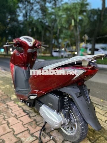 Xe máy Honda Lead 125 Smartkey màu đỏ 2020