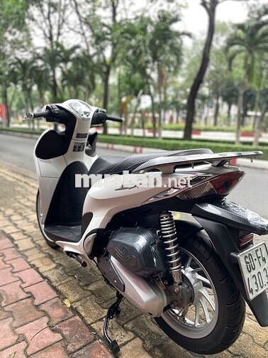 Xe máy Honda SH Mode CBS 2023 màu trắng