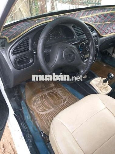 Ô tô Daewoo Lanos 2001 số sàn 5 chỗ