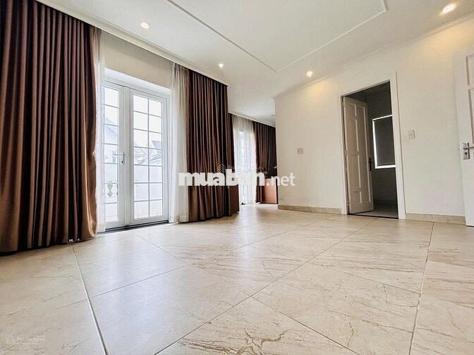 🏡 Biệt Thự Cho Thuê HXH Nguyễn Minh Hoàng_10x20m,Trệt 3 Lầu, Gara Ô Tô