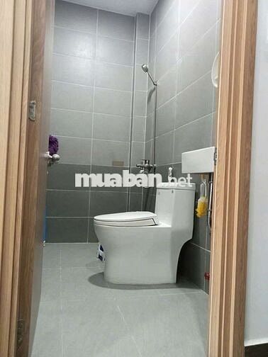 Nhà đẹp full nội thất cao cấp y hình GẦN KHU TÊN LỬA