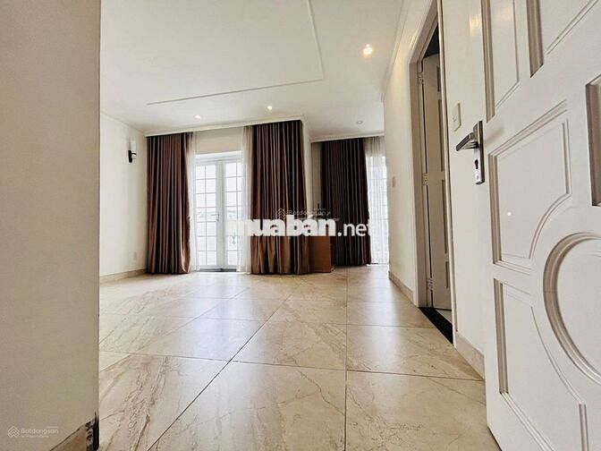 🏡 Biệt Thự Cho Thuê HXH Nguyễn Minh Hoàng_10x20m,Trệt 3 Lầu, Gara Ô Tô