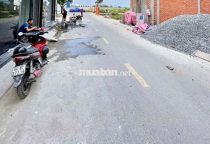 Bán đất quận Bình Tân 62,3m2 - sổ sẵn