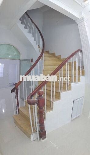 Cho thuê nhà mặt tiền đường A4 khu K300, Tân Bình