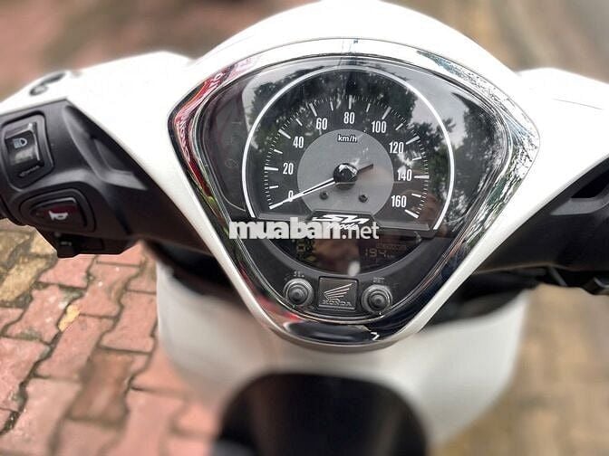 Xe máy Honda SH Mode CBS 2023 màu trắng