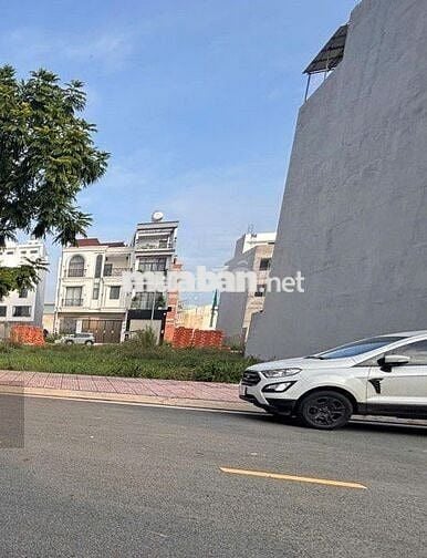 Bán đất quận Bình Tân 62,3m2 - sổ sẵn