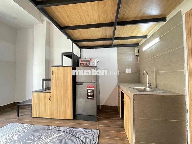 Căn hộ dạng duplex full nội thất ban công ngay đường Nguyễn Gia Trí